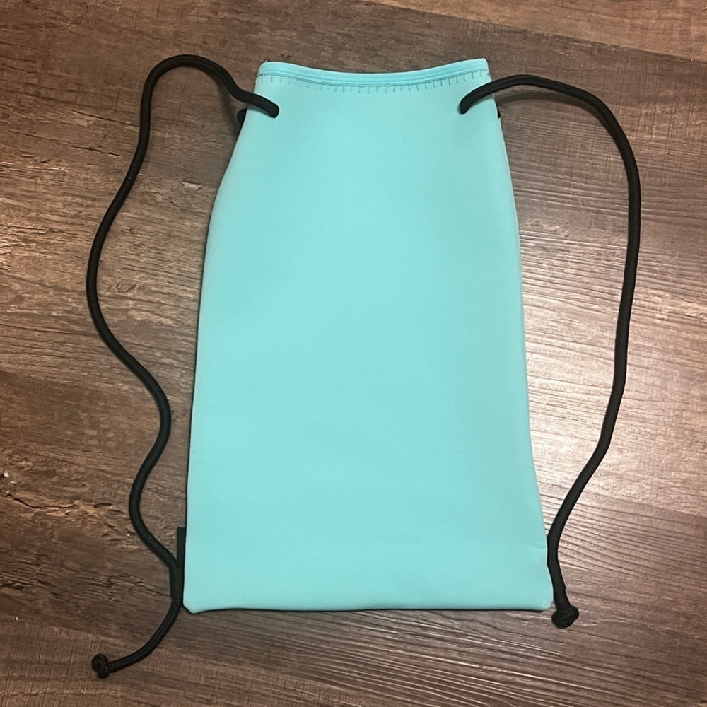 FINAL PRICE Triangl Neoprene Sling Backpack